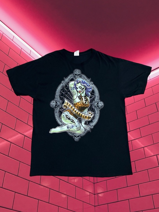 Other - Vintage 90’s Zombie Girl Brains Graphic T-Shirt